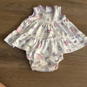 Baby noomie princess ruffle dress with matching boomers 3-6 months